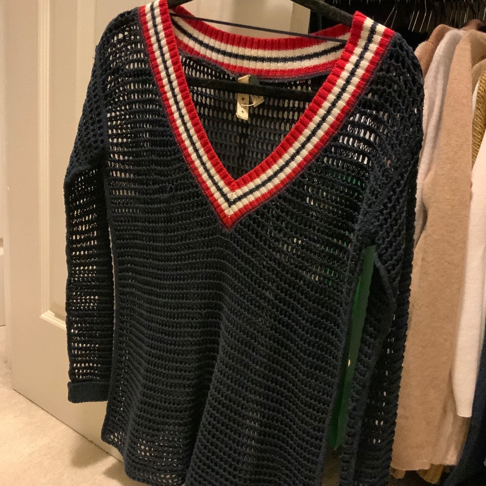 We The Free Navy Blue Net Loose Knit V Neck Preppy Long Sleeve Sweater size XS